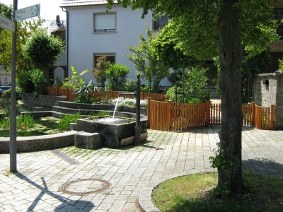 Brunnen am Dorfplatz_1